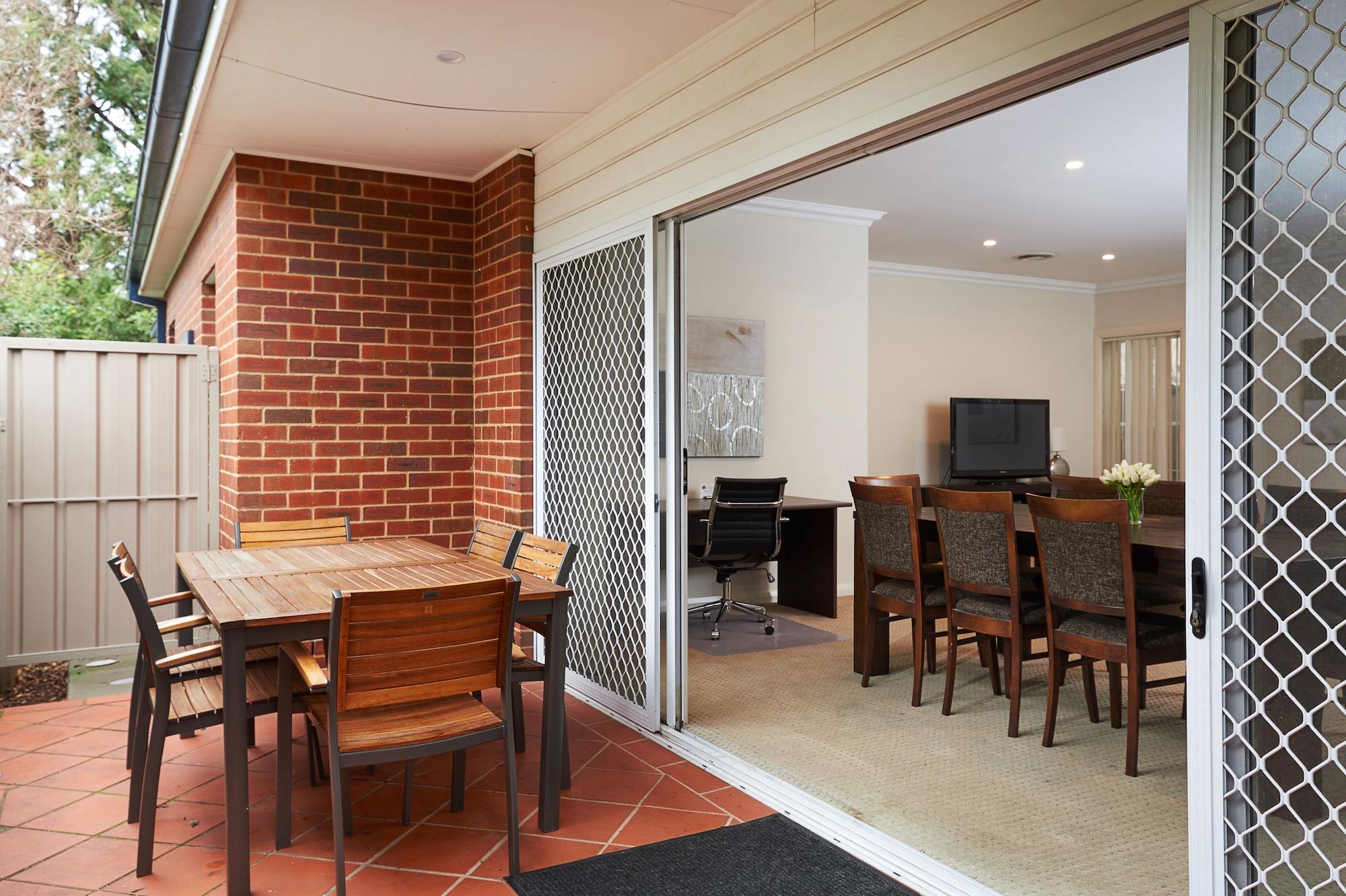 Hotel The Charles Wagga Wagga Exterior foto